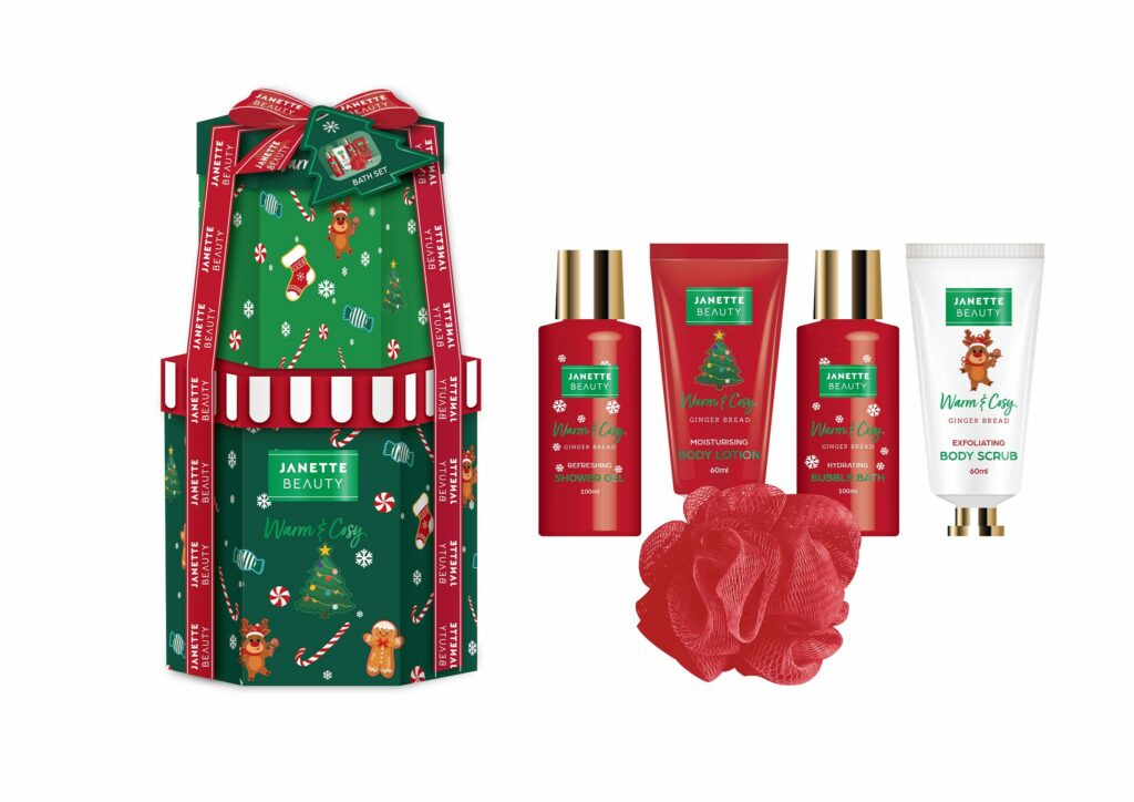 VÁNOČNÍ SET (Perníček) je voňavá pětídílná sada, která propojuje tělovou péči s kouzlem sváteční atmosféry. Hřejivá vůně perníku připomíná domácí pohodu a navozuje klidné vánoční chvíle. Obsahuje sprchový gel, pěnu, tělové mléko, peeling a houbičku – vše v elegantním balení, které je připravené potěšit jako perfektní dárek pod stromeček.
